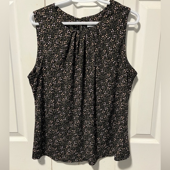 Black flower pattern blouse - Picture 1 of 3